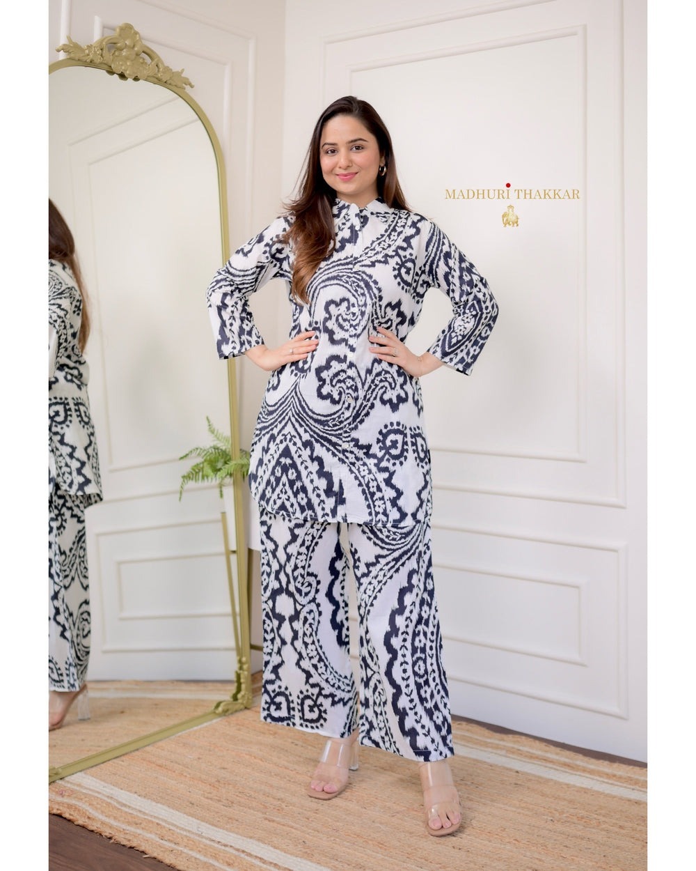 Kurti Pant - Cotton, Size M/l/xl/xxl, Kurti Length 29 Inch, Pant Length 39 Inch, Color Green, 3/4th Sleeves, Printed Pattern, Comfortable Fit, Versatile Wear