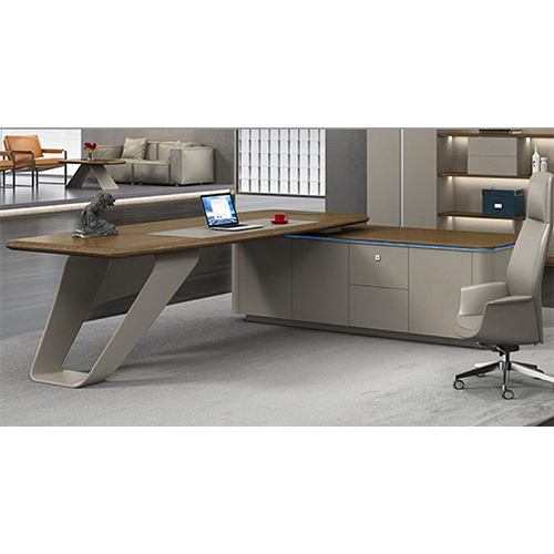 PF- FLZZ 89 Executive Table