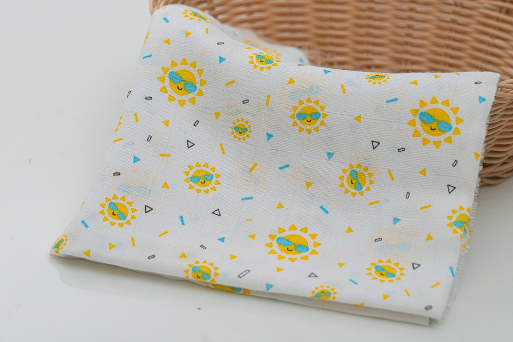 Muslin Cotton Swaddles - 100% Pure Cotton, 100x100 Centimeter, White Printed Design | Exceptionally Soft, Lightweight, Quick Dry, Washable