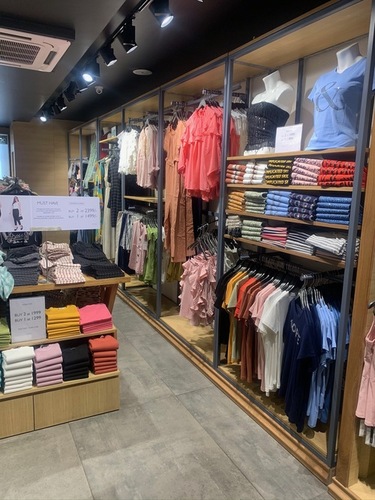 Garment Rack - Feature: Good Quality
