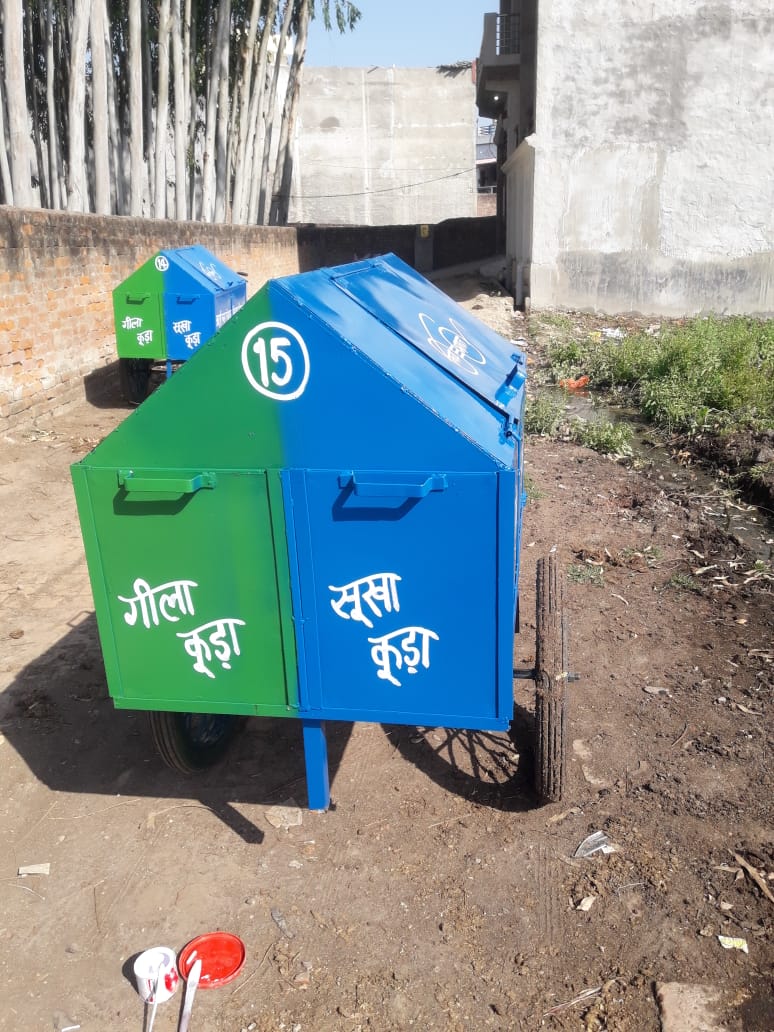 Hut Type Waste Tricycle Rickshaw - Mild Steel, 10l Capacity , Eco-friendly Manual One-seater