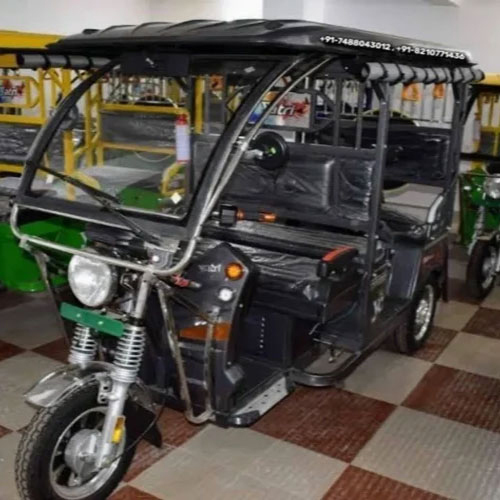 6 Seater Battery Operated Rickshaw - Origin: India