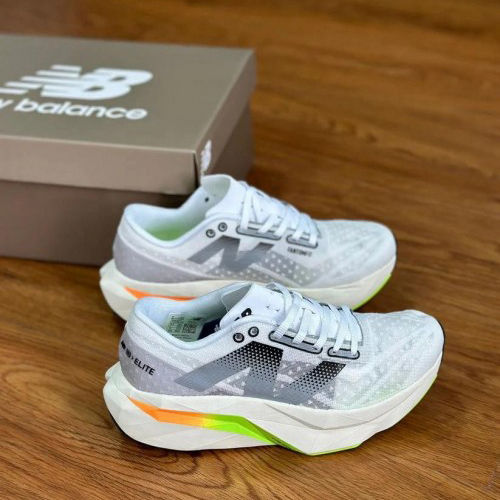 New Balance Sc Elite V4 White Green Color Shoes - Feature: Washable