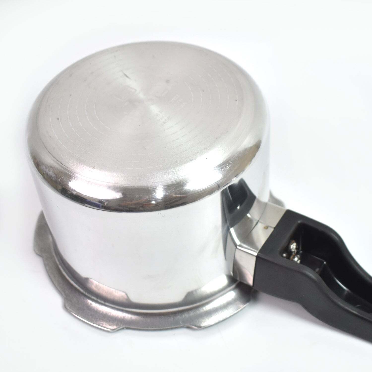 Aluminium Classic Goldex Pressure Cookers With Outer Lids