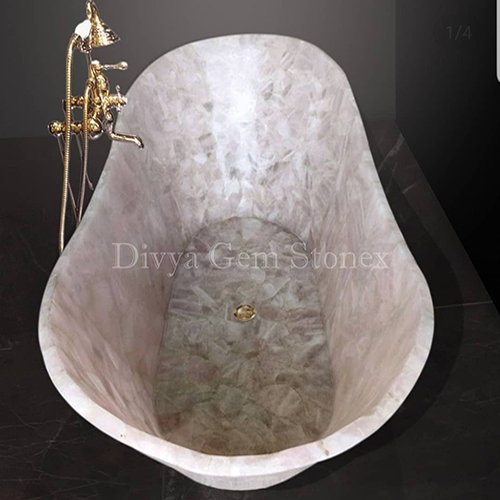 गुलाब क्वार्ट्ज बाथटब