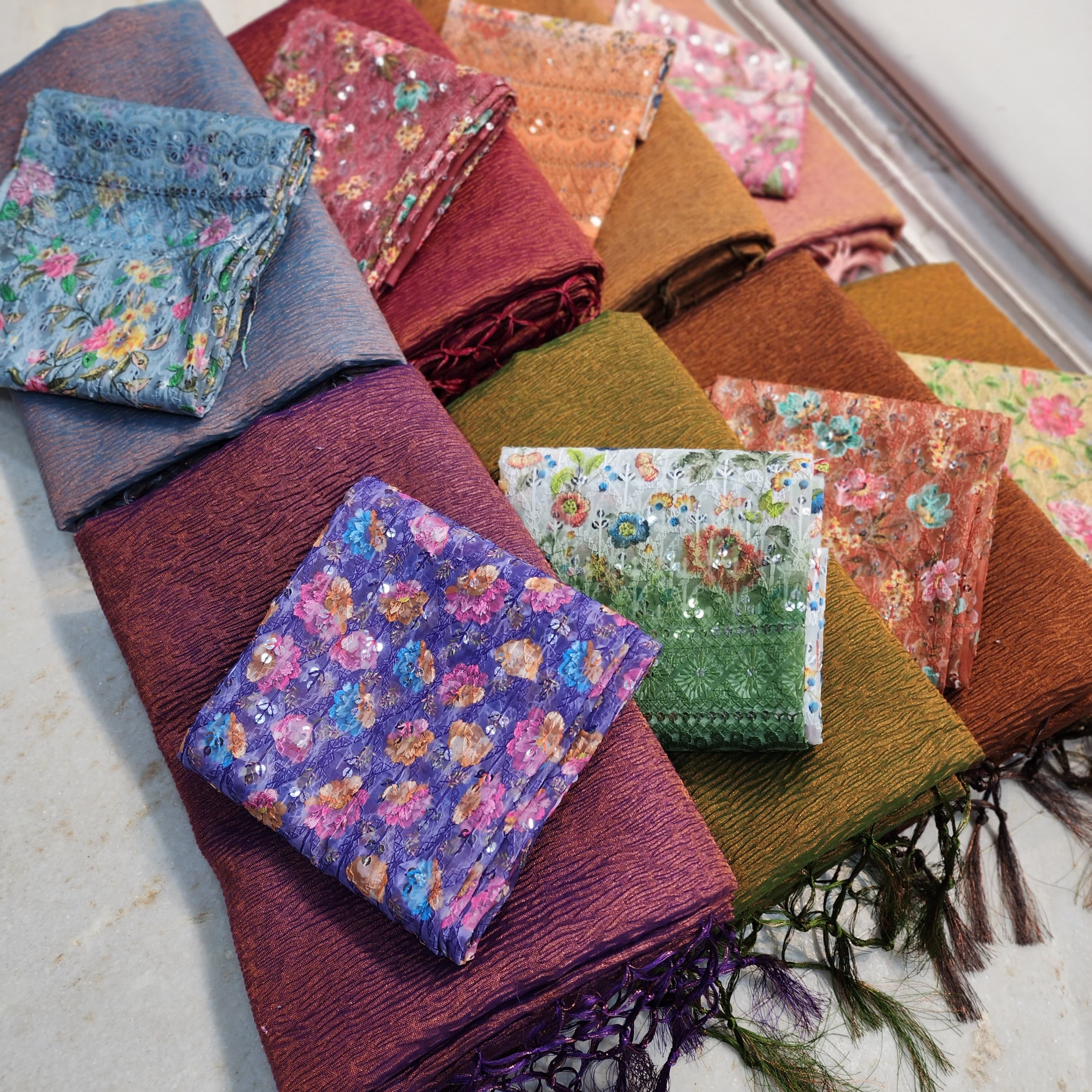 Crush Tissue Sarees - Color: Multi