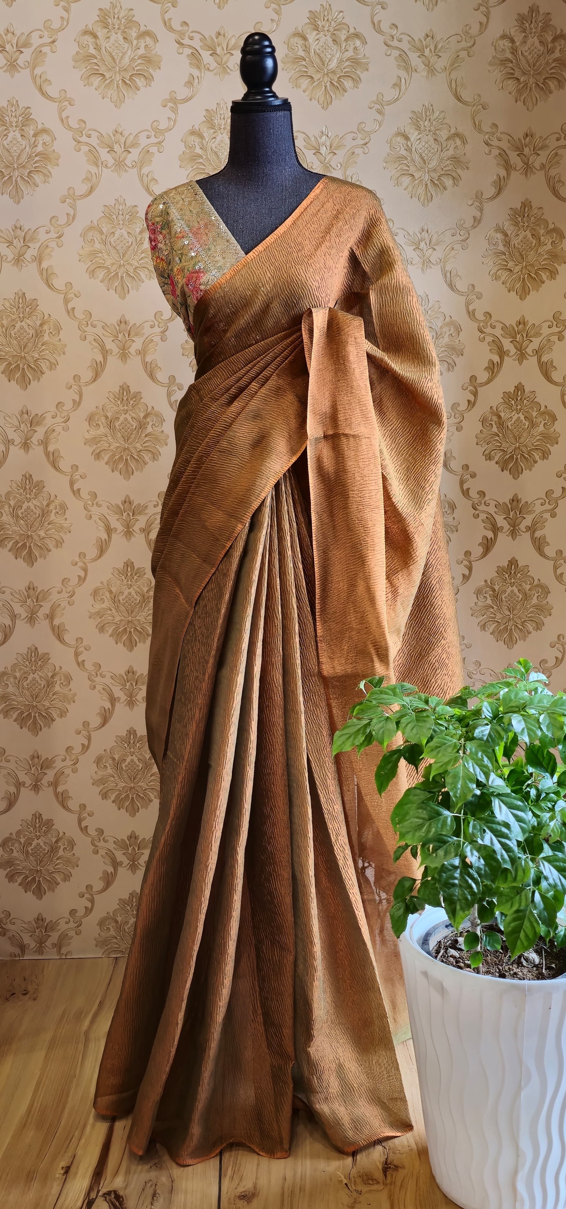 Crush Tissue Sarees - Color: Multi