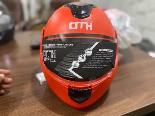 Unique Helmet - Color: Multicolor