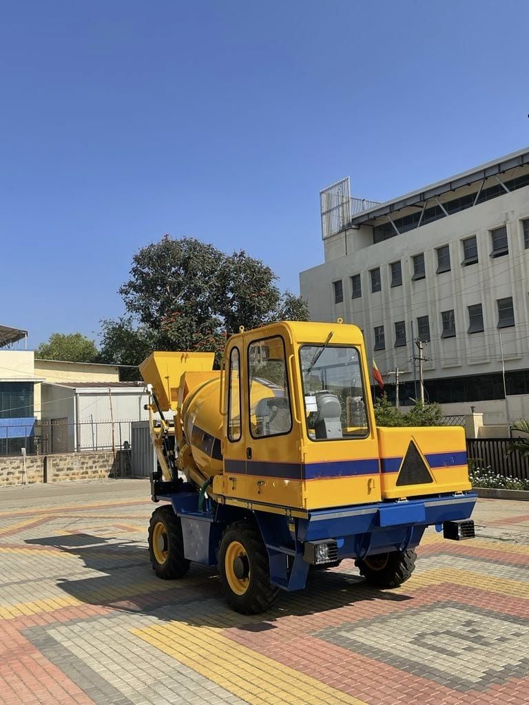 self loading concrete mixer