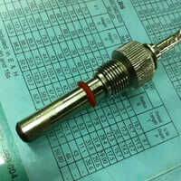 Engine Temperature Sensor - Mild Steel, Industrial Use, 32.5 Weight, Easy To Install | Reliable Temperature Monitoring Solution
