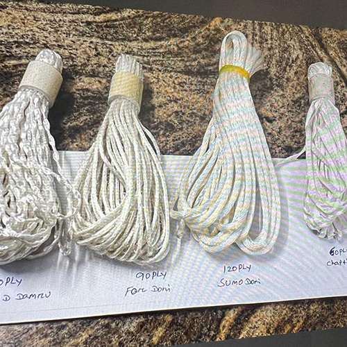 सफेद कपास की रस्सी