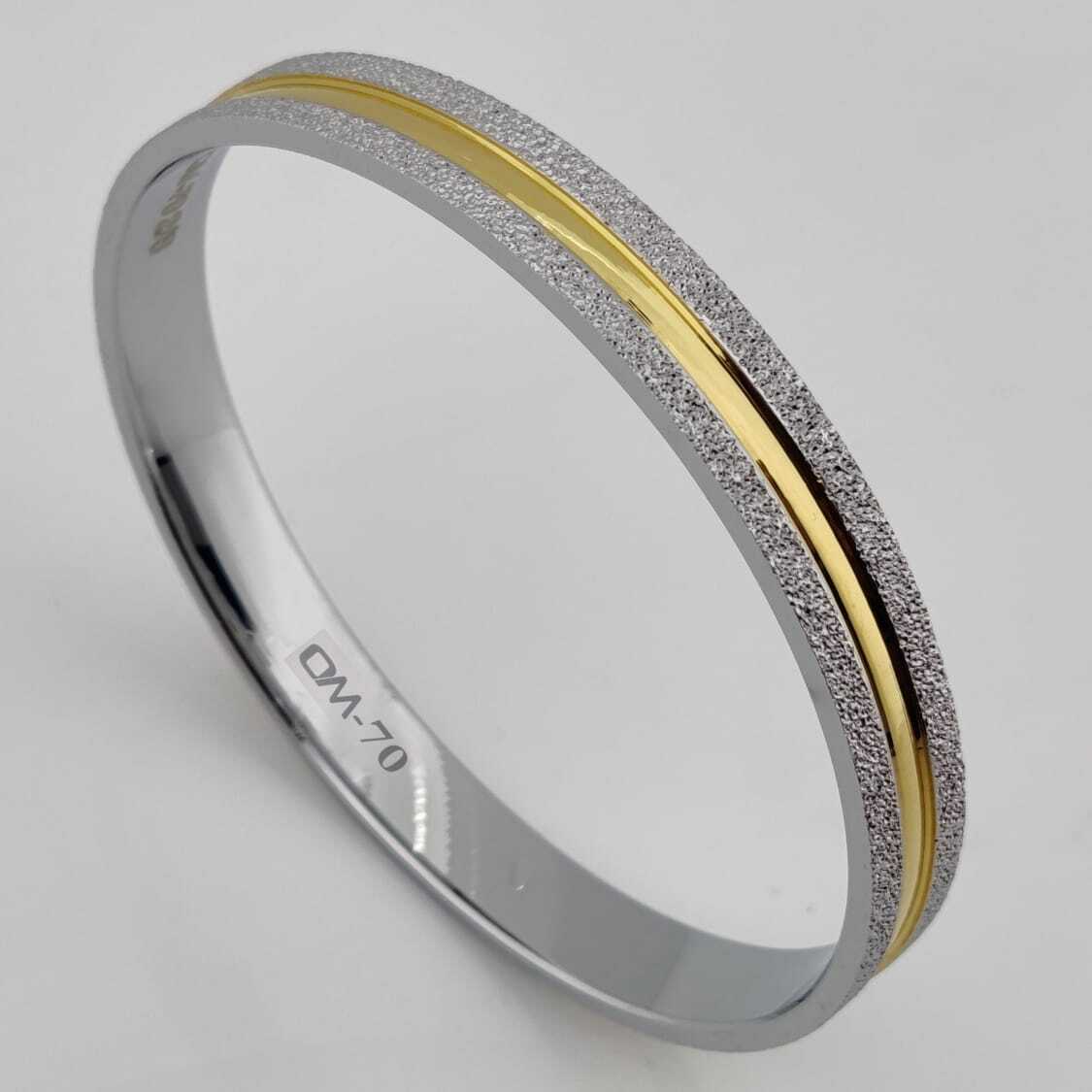 Silver 2 Ton Kada - Sterling Silver, 2.2 To 3.0 Size | Intricate Designs, Sleek Finish, Comfortable Fit For Men's Everyday Style And Gifting