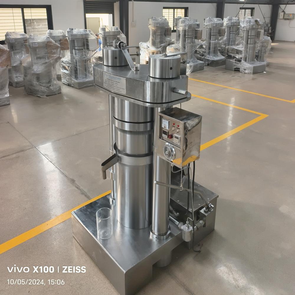 SANDALWOOD SEED COLD PRESS OIL MACHINE