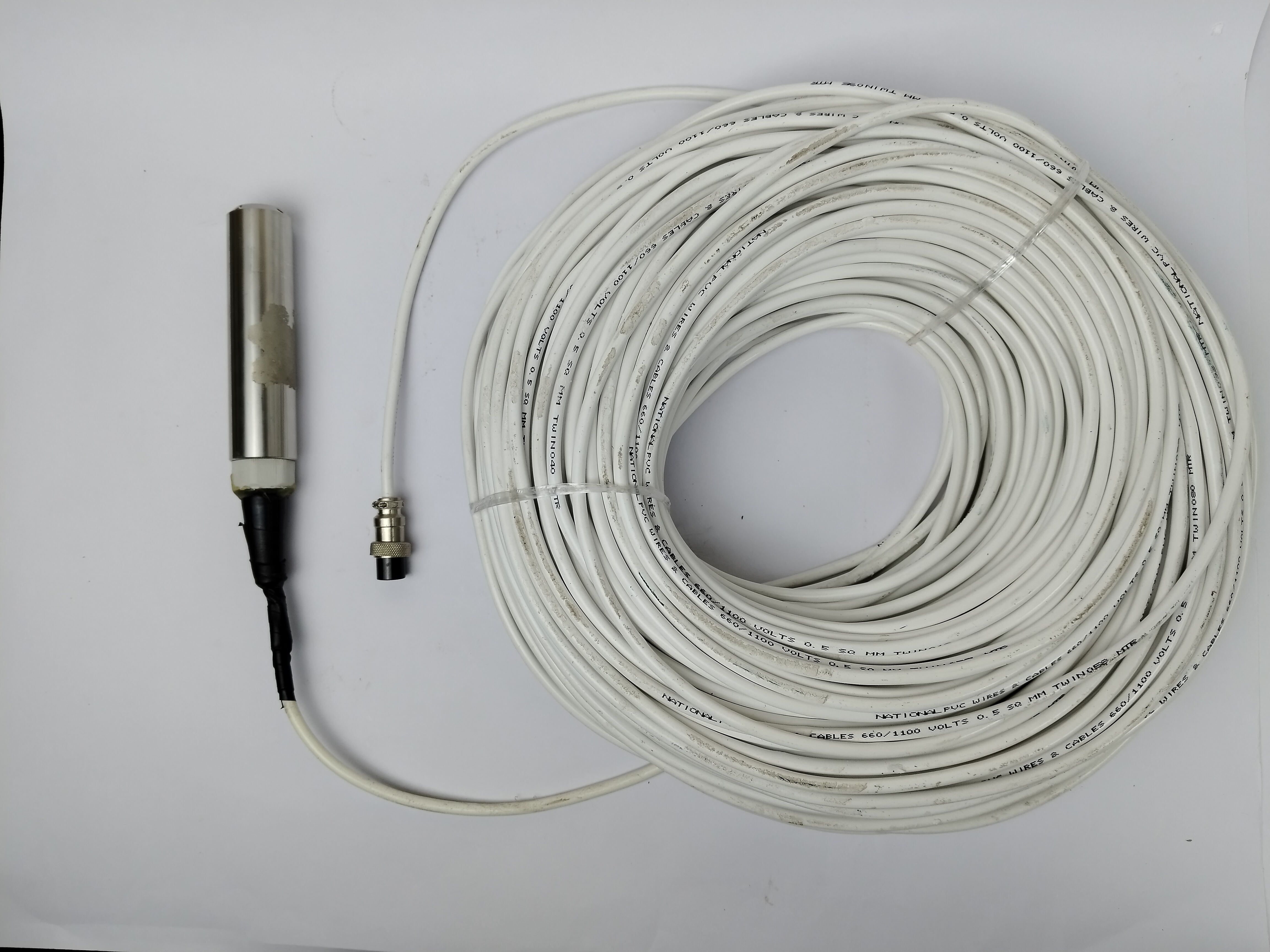 Piezometer With Digital Water Level Recorder - Ss316l, 20m Cable Length, Ip67 Protection | Led Display, Real-time Clock, Iot Enablement, 4g Connectivity, Datalogger