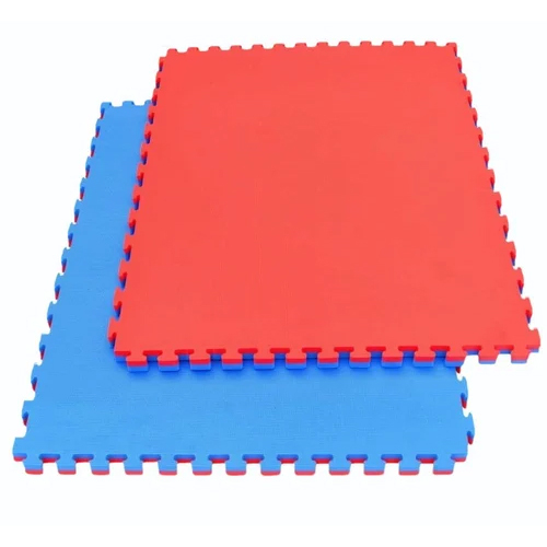 Supreme Interlock Child Protection Sheet - Color: Red And Blue