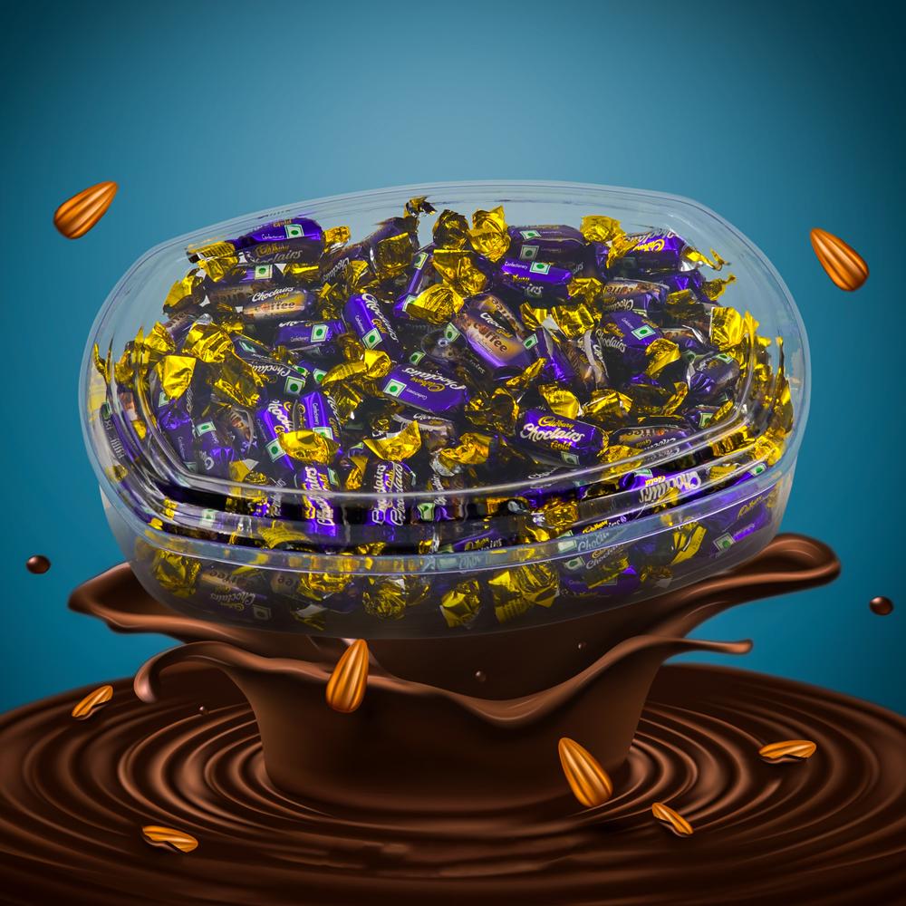 CP 900 Big Chocolate Plastic Container - Food-Grade PET & PP Material, 45x18.5x25 cm, Transparent Design | Eco-Friendly, Stackable, Polished Finish