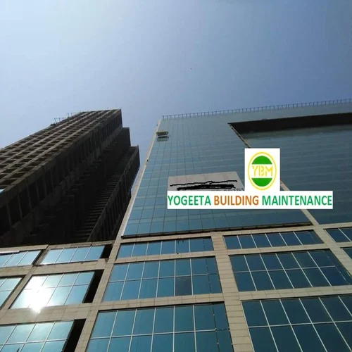 Glass Facade Cleaning Services - High-Rise Exterior Glass Cleaning, 50m Reach, 2-4 Team, OSHA Compliant, Demineralized Water, Specialized Tools