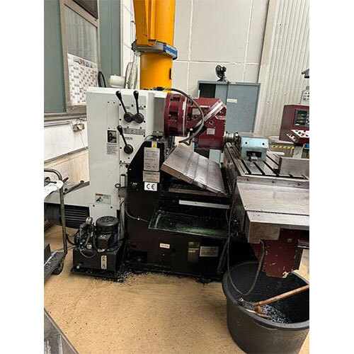 Ho Chun UH-1250A Universal Milling Machine