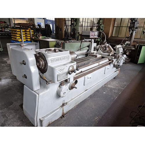 Wanderer 31L 2000 Thread Milling Machine - Color: White