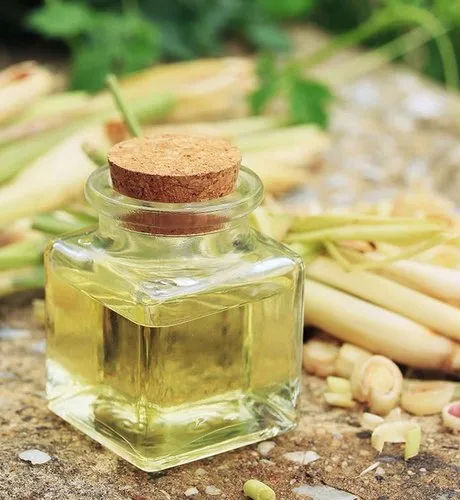 Lemongrass Natural Essential Oil - Ingredients: Lemon