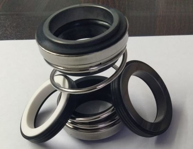 Mechanical Seal - Hard Silver Single Spring Design | Industrial Use, Multiple Sizes Available