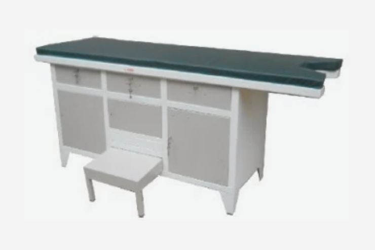 Gynae Examination Couch - Application: Hospitals