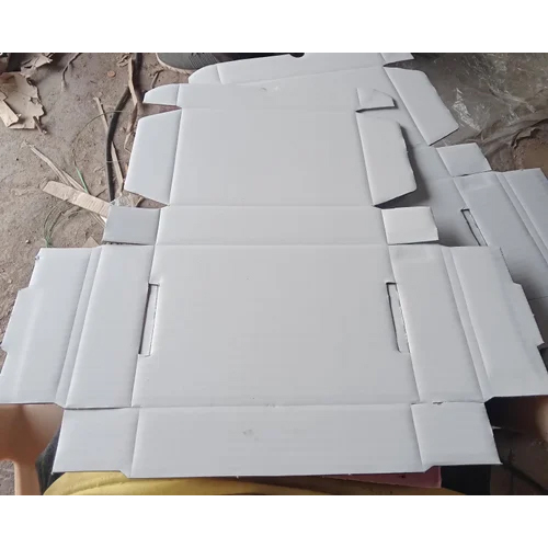 3 Ply White Corrugated Box - High-Quality Corrugated Board Paper, Rectangular Shape, 5 Kilogram Weight Capacity, Durable & Versatile Packaging Solution