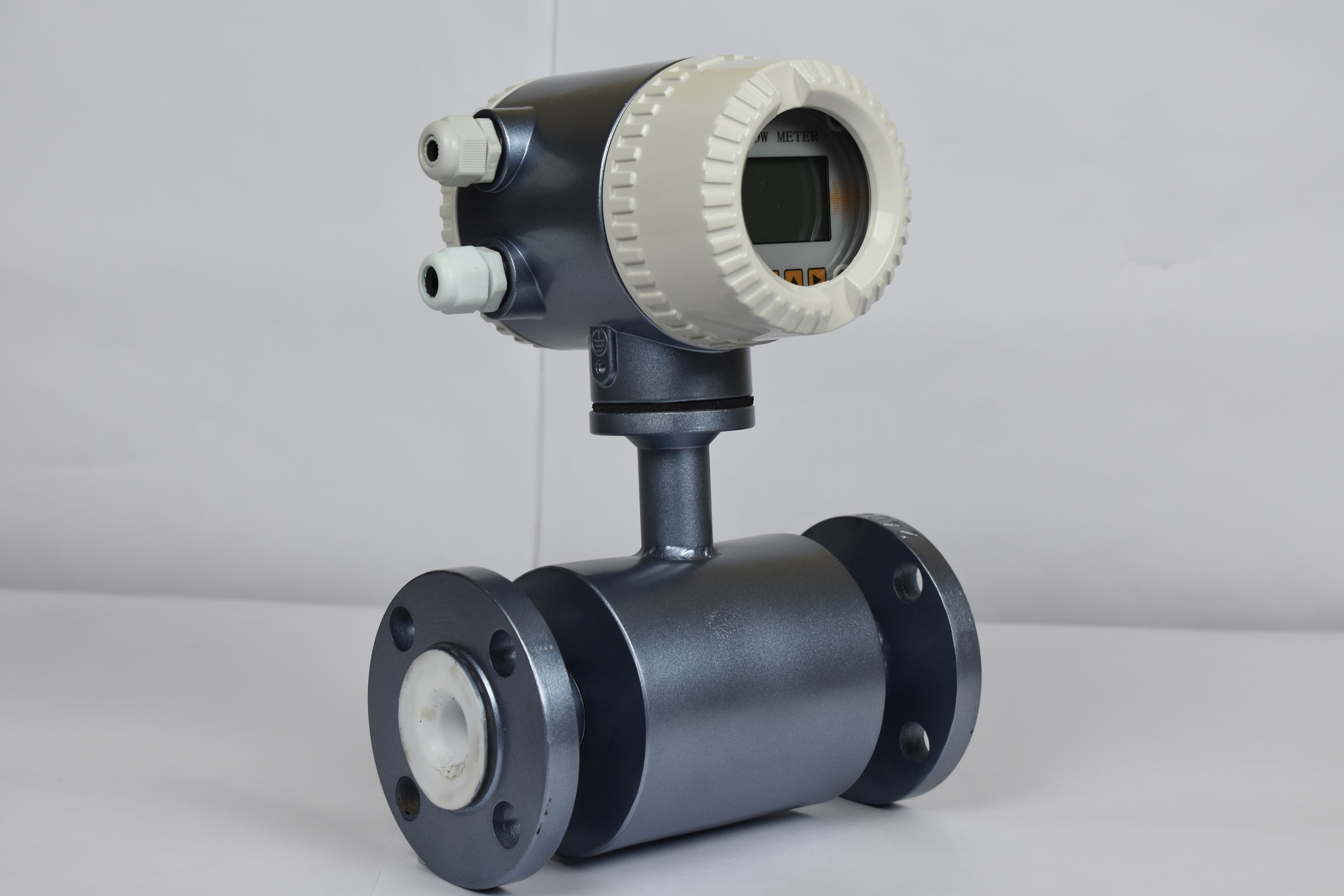 Cgwa Based Electromagnetic Flow Meters With Telemetry System - Accuracy: 0.5 %