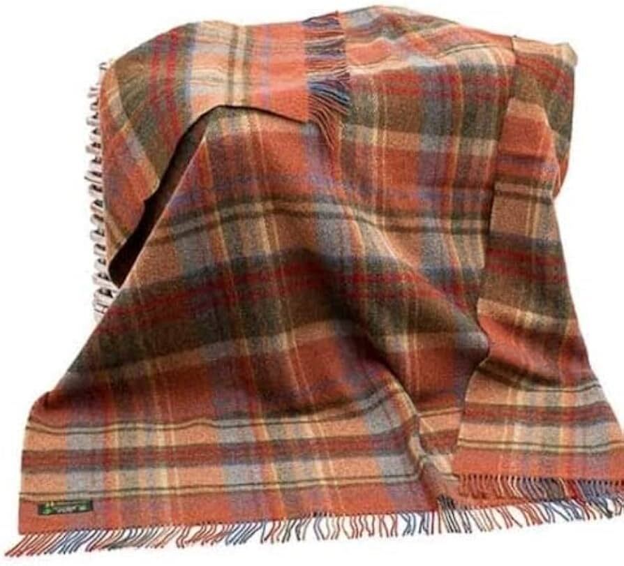 Shoddy Blankets - Wool 150x200cm, Red Plaid With Fringe | Ideal For Home Use, Gifting, And Decorative Purposes