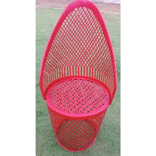 Red Garden Iron Chair - Design: Standard