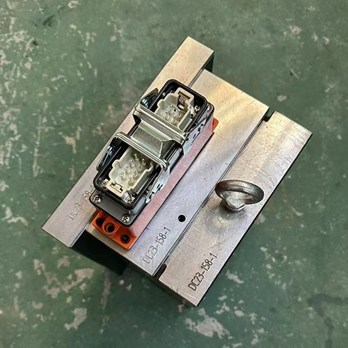 Xl-20567 Plastic Mould - Color: Silver