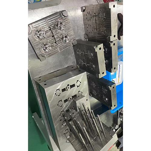 Xl-20888 Plastic Mould - Color: Silver