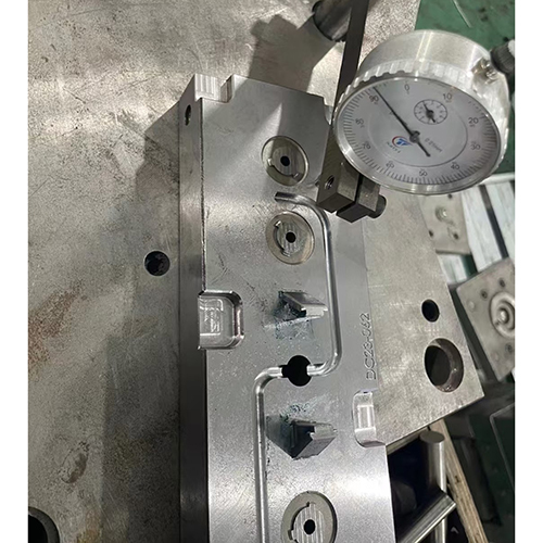 Xl-21100 Plastic Mould - Color: Silver