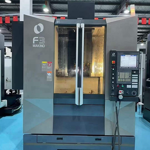 Mokino F3 Vertical Machining Center - Color: Silver