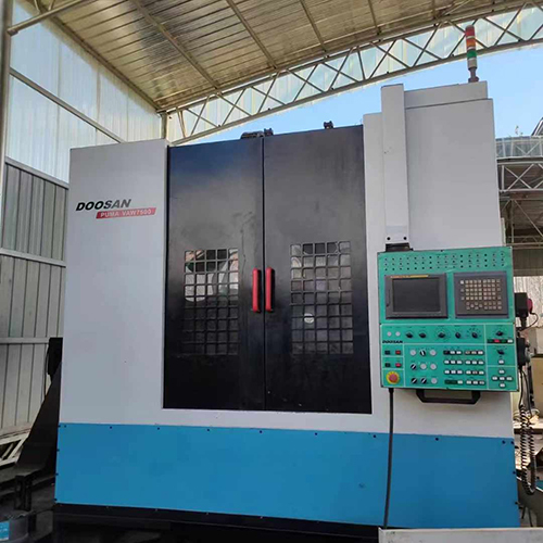 Doosan Vertical Turning Lathe Machine - Automatic Grade: Semi Automatic
