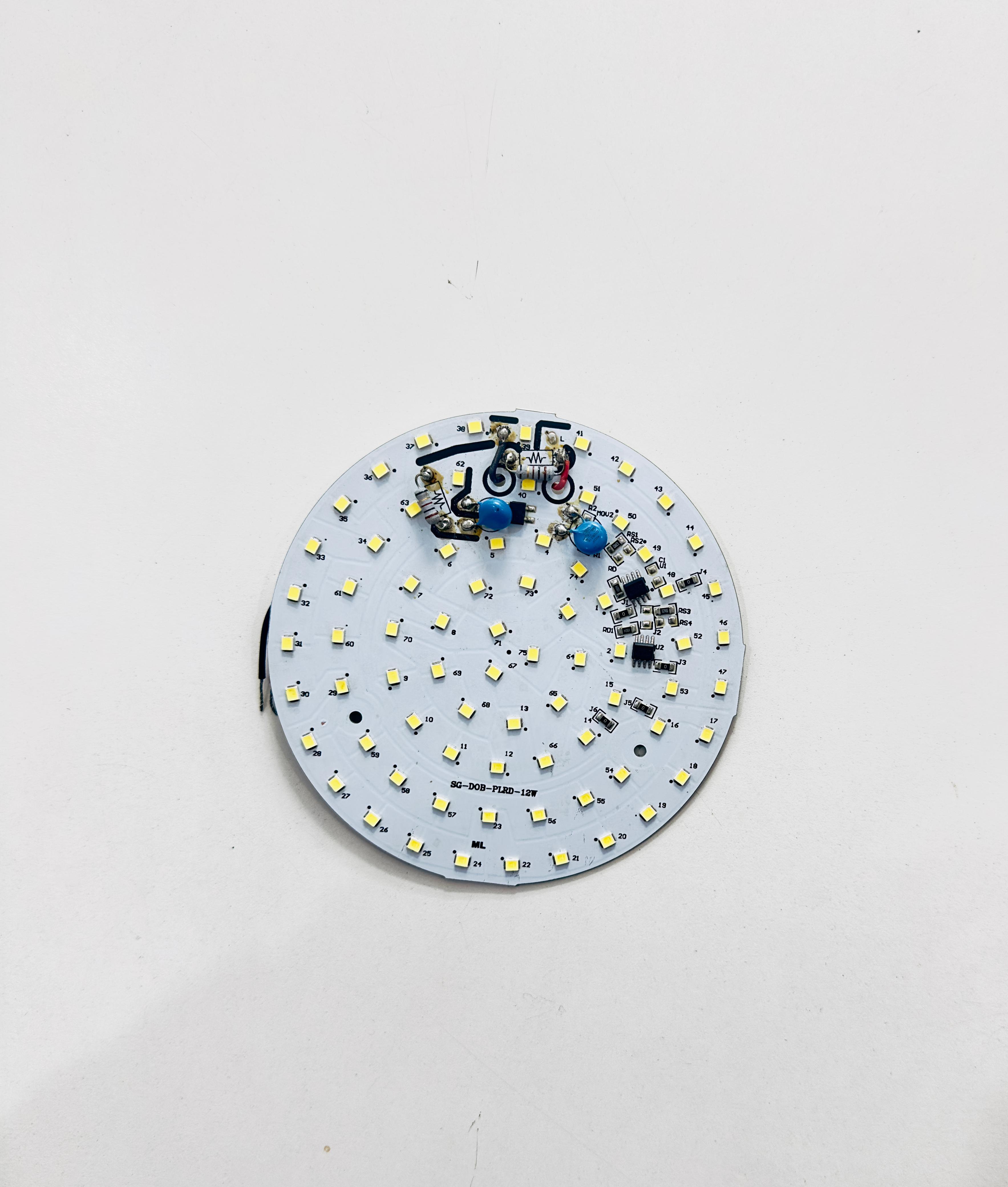 Mount 8w Led Dob Panel Rd/sq Cw - Aluminum Body, Cool White Color, 800lm Luminous Flux, Ip44 Rated, Input Voltage 220-240v, Usage: Home Office, Restaurant, Shop