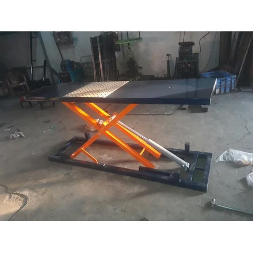 Two Wheeler Ramp - Size: Standard