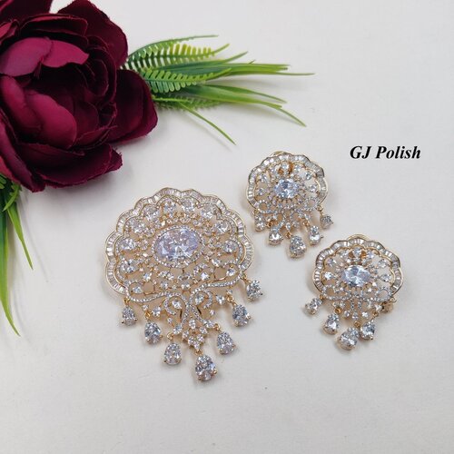 Elegant Adornment American Diamond Locket Set