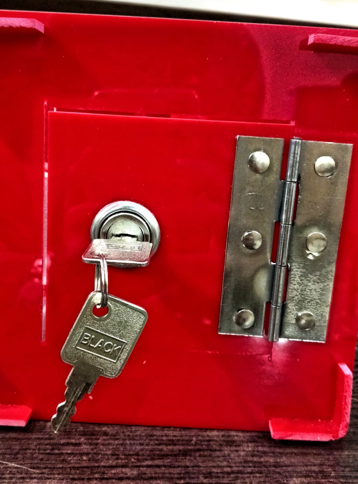 Transparent Donation Box - Weight: 525 Grams (G)