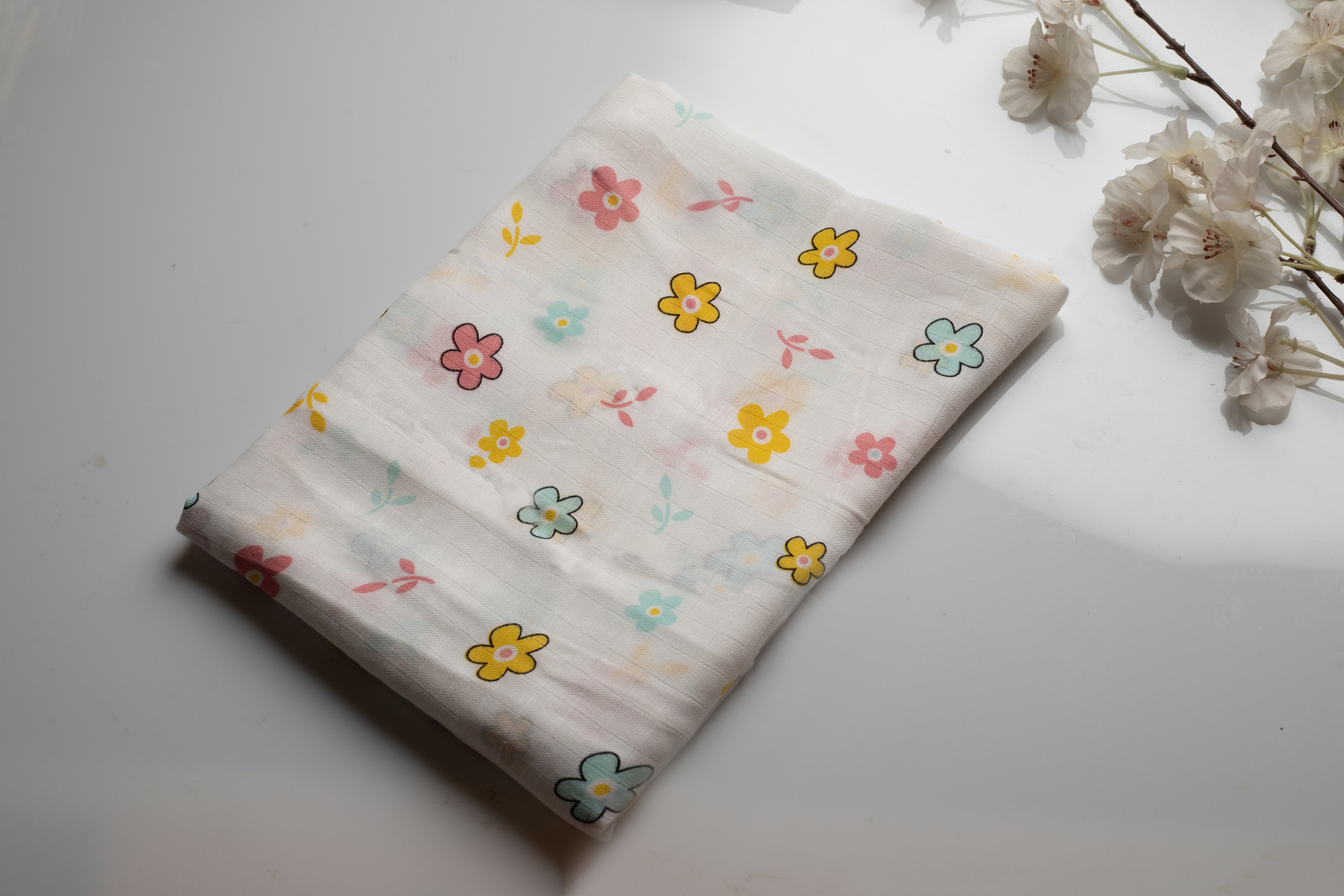 100% Compact Cotton Muslin Baby Print Fabric