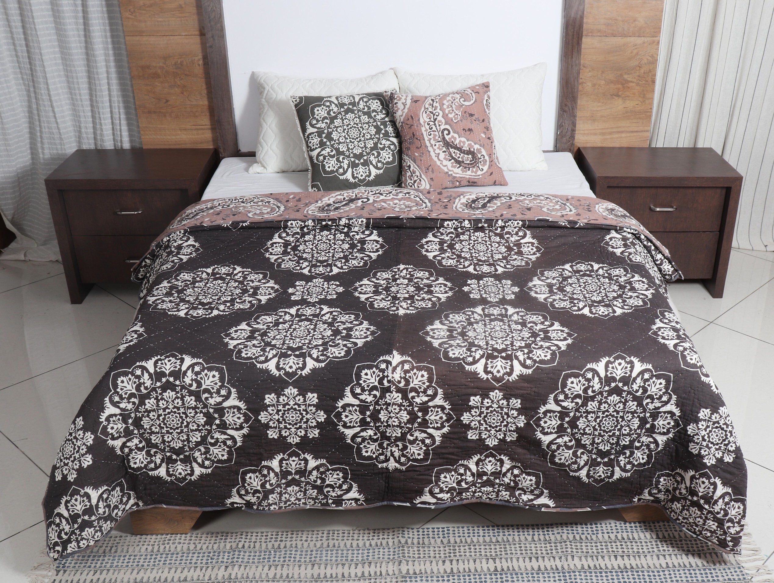 New Cotton Paisely Print Quilts