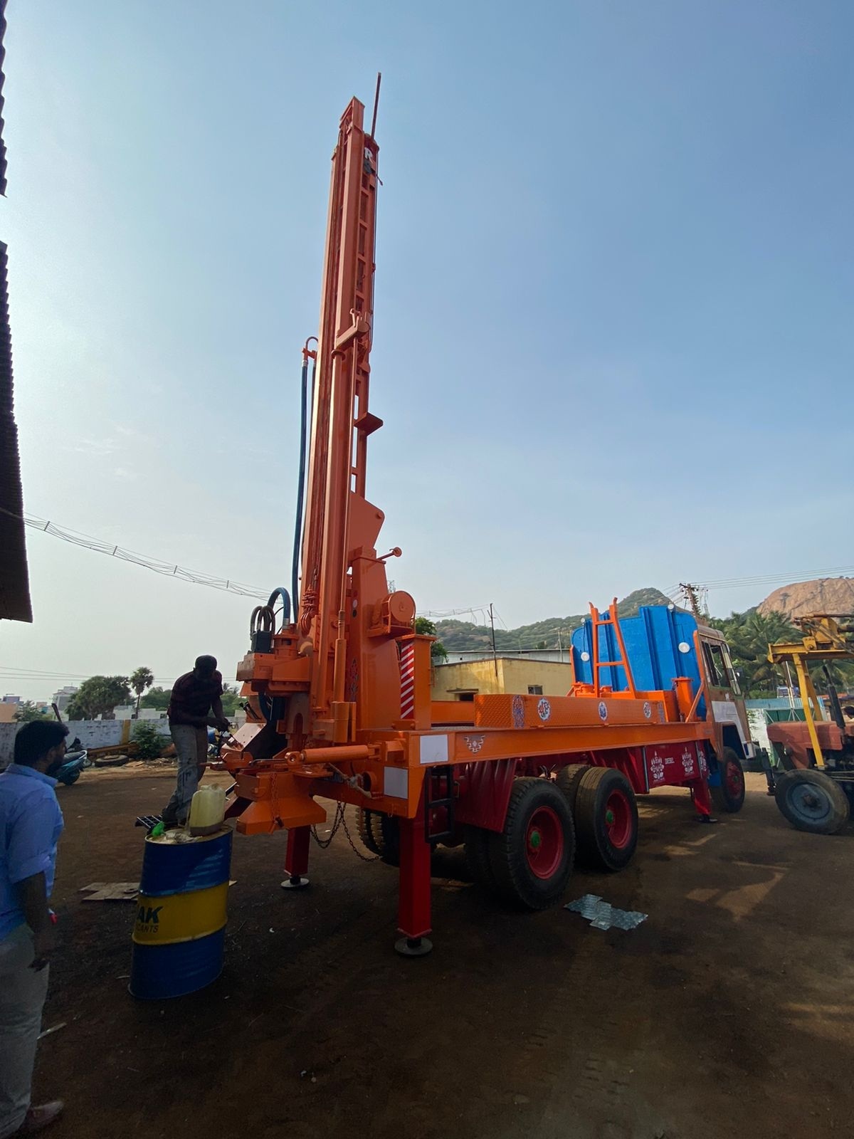 Dth Drilling Rig - High-strength Steel Frame, Compact Size For Efficient Performance And Versatile Applications