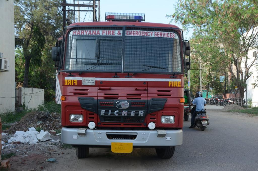 Water Tender Type B - Color: Fire Red