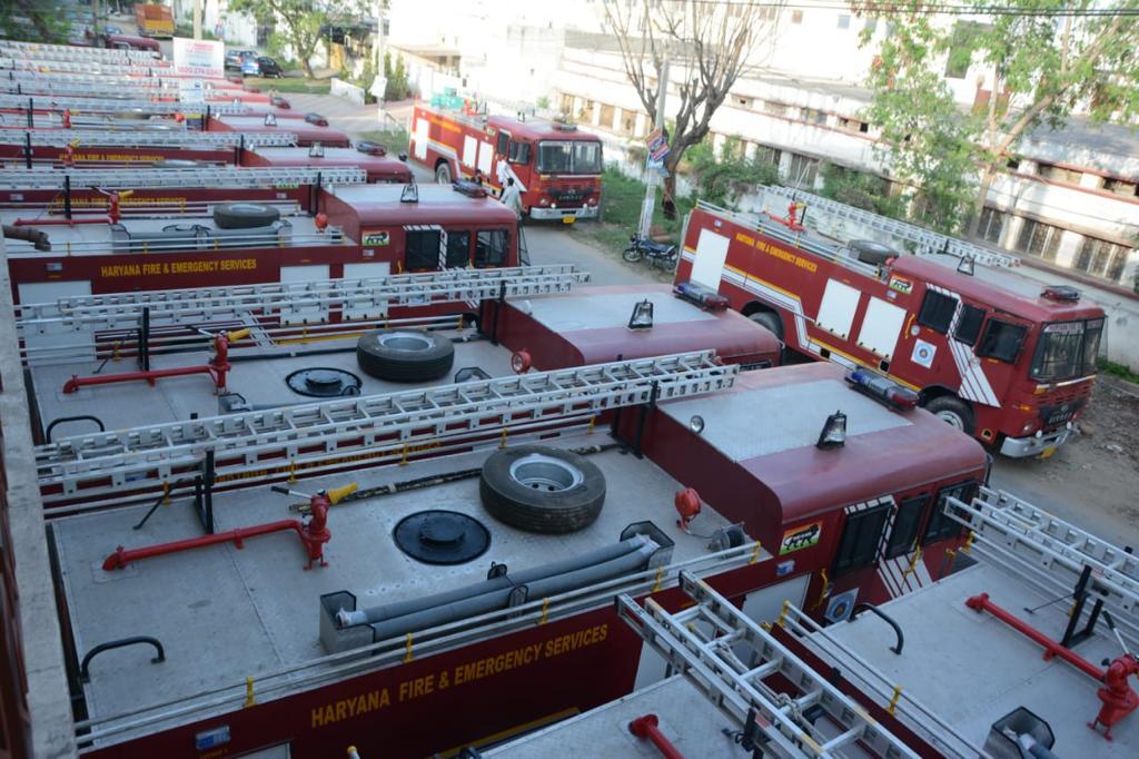 Water Tender Type B - Color: Fire Red