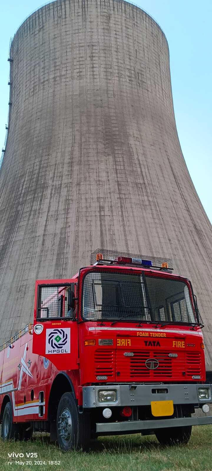 Dcp Tender - Metal, 4500x2100x2200mm, Fire Red | 250-1000 Kg Capacity, Diesel, 180 Hp, Fire Safety Use, Asme Code Compliant