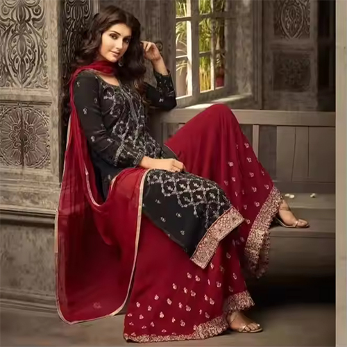 Heavy Butterfly Net Woman Salwar Kameez For Wedding - Pattern: Embroidered