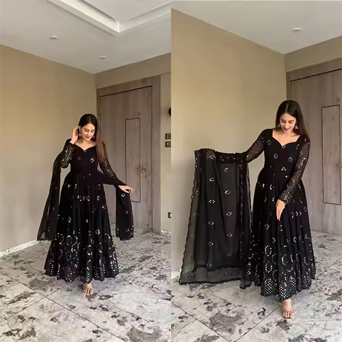 Pakistani wear salwar suit