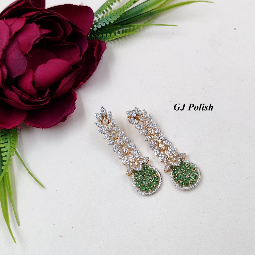 Shimmering Glamorous  American Diamond Earring