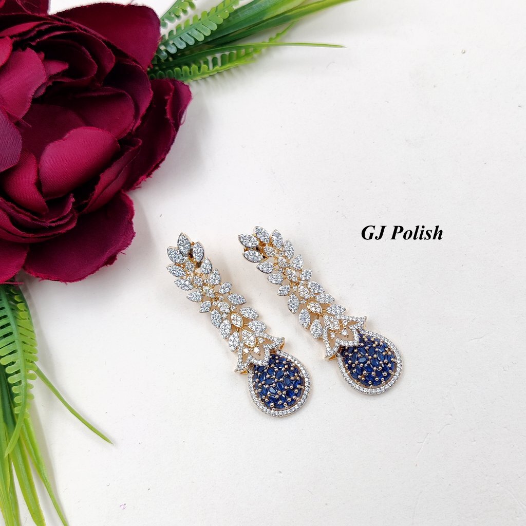 Shimmering Glamorous  American Diamond Earring