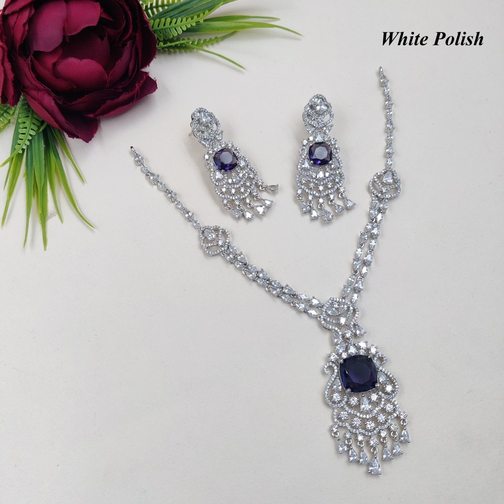 Sparkling & Sophisticated Ad Necklace With Stunning Earrings - Gender: Women